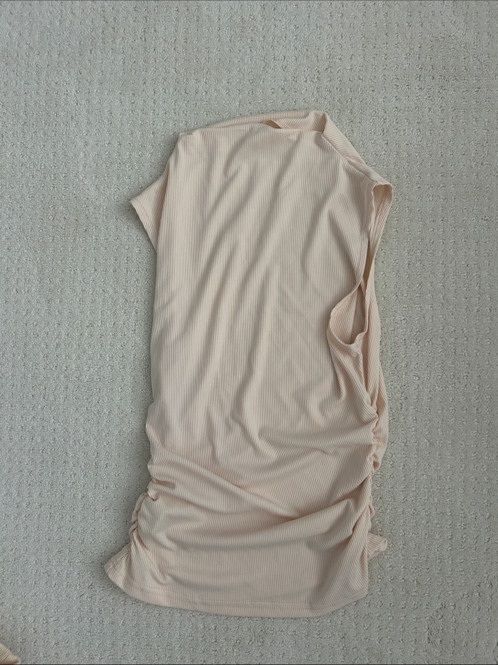 Sleeveless Ribbed Side-Ruched top in cream color